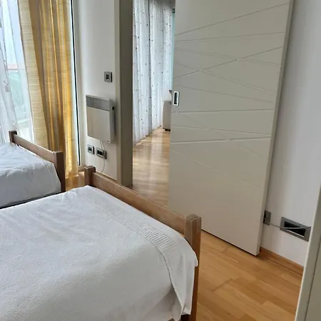 בודווה Apartments Krug מראה חיצוני תמונה